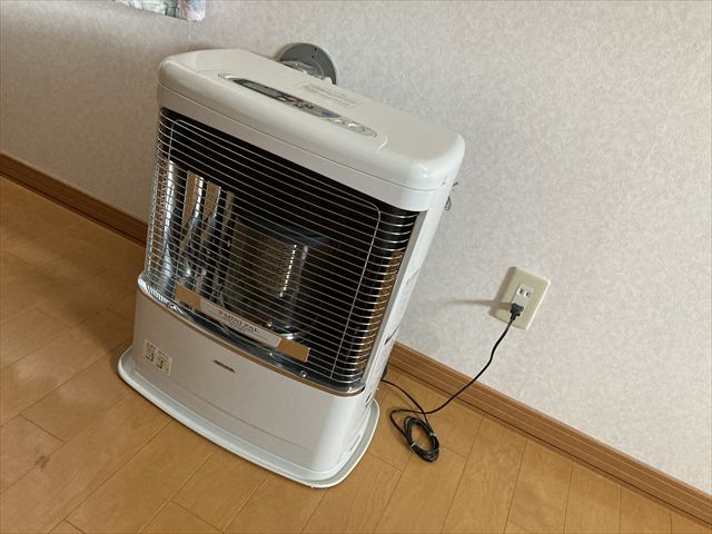 朝日町４８番　戸建て 内観