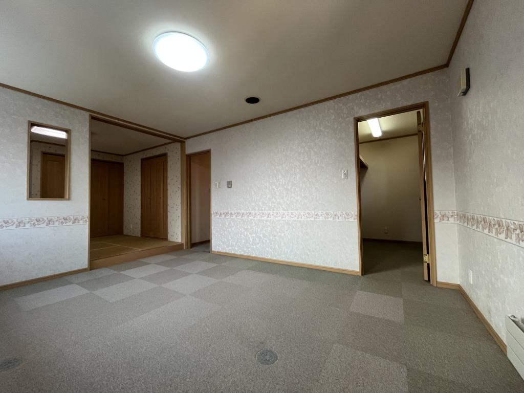 緑ヶ丘５丁目３５番　戸建て 内観