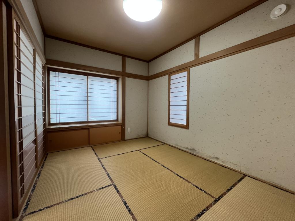 緑ヶ丘５丁目３５番　戸建て 内観