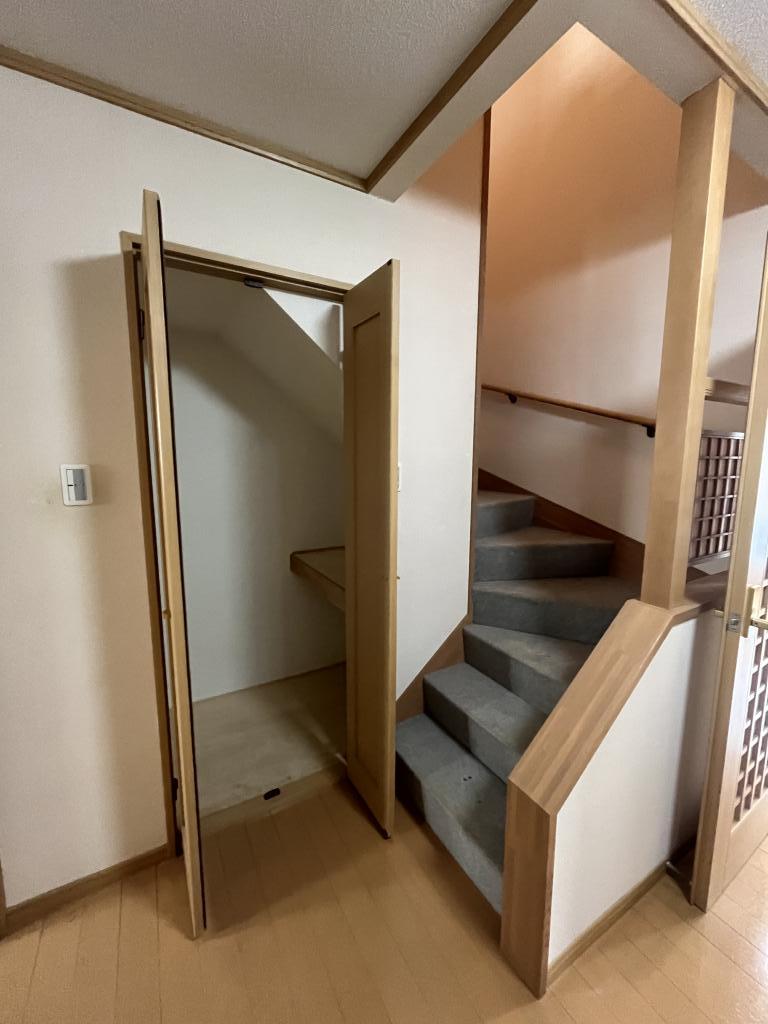 緑ヶ丘５丁目３５番　戸建て 内観