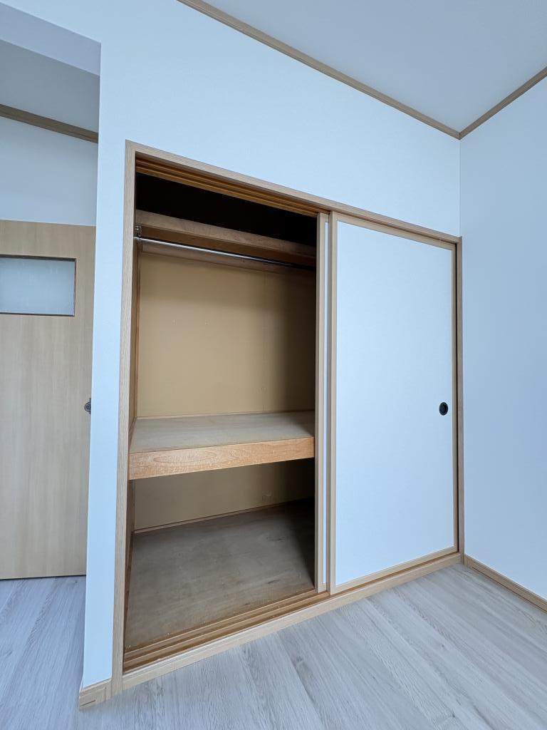 緑ヶ丘３丁目４２番　戸建て 内観