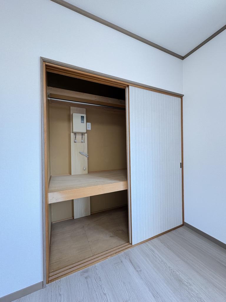 緑ヶ丘３丁目４２番　戸建て 内観