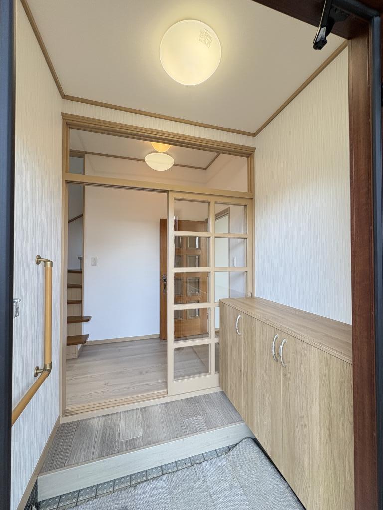緑ヶ丘３丁目４２番　戸建て 内観