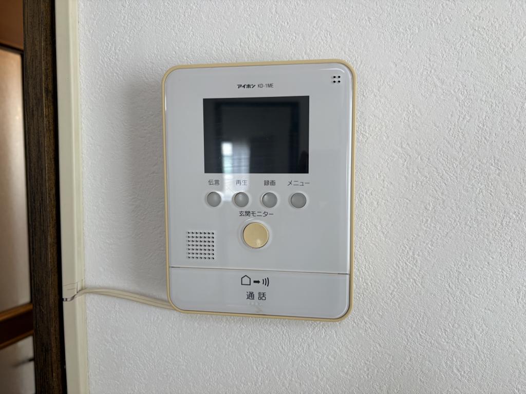 川東２１番　戸建て 内観