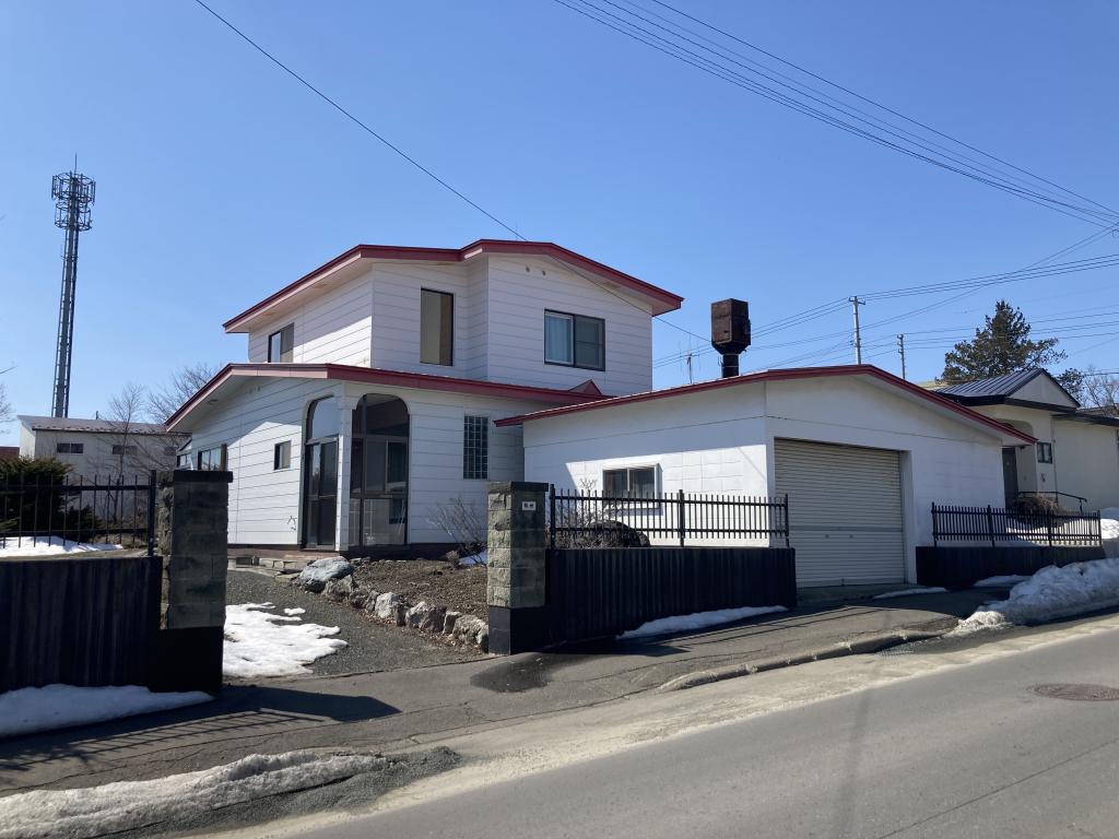 桜町３丁目２６番　戸建て