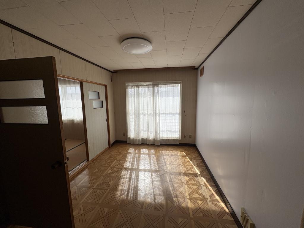 桜町３丁目２６番　戸建て 内観