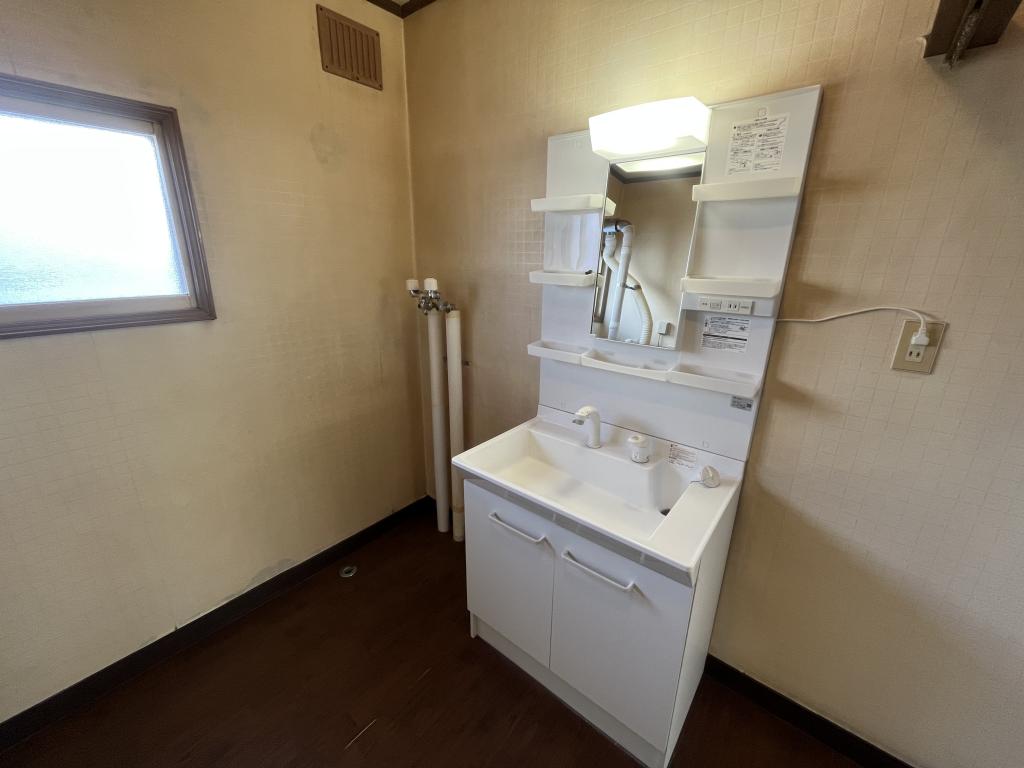 青葉町１８番　戸建て 内観