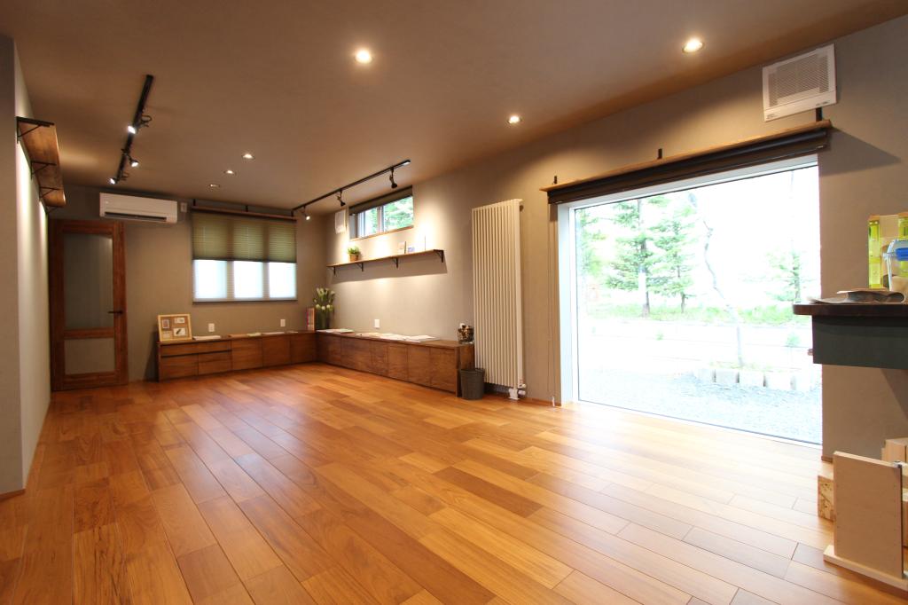 文京町６１４番　戸建て 内観