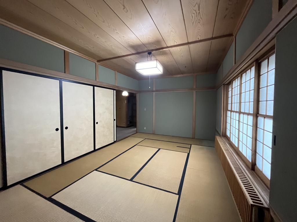幸町５丁目４番　戸建て 内観