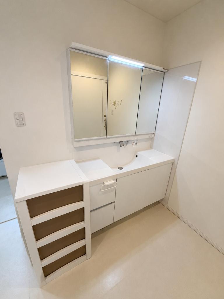 中古戸建　西三輪４丁目824番地12 内観