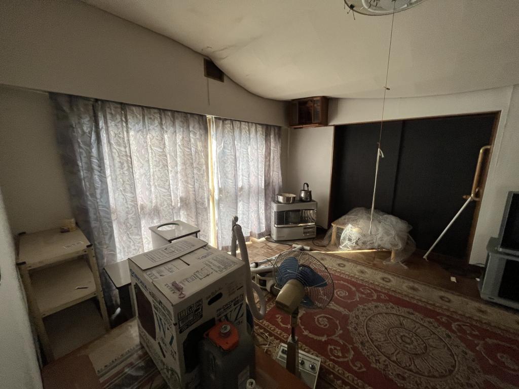 北３条東６丁目２番　戸建て 内観
