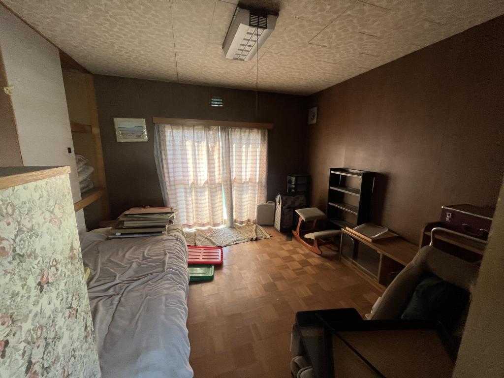 北３条東６丁目２番　戸建て 内観