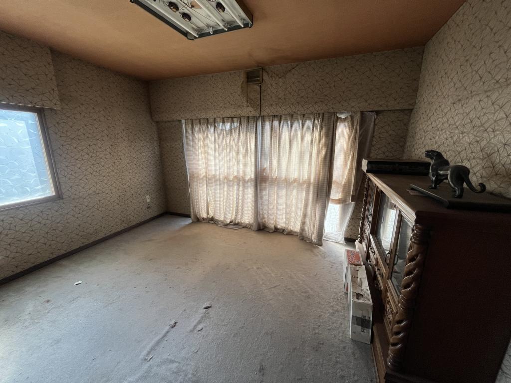 北３条東６丁目２番　戸建て 内観
