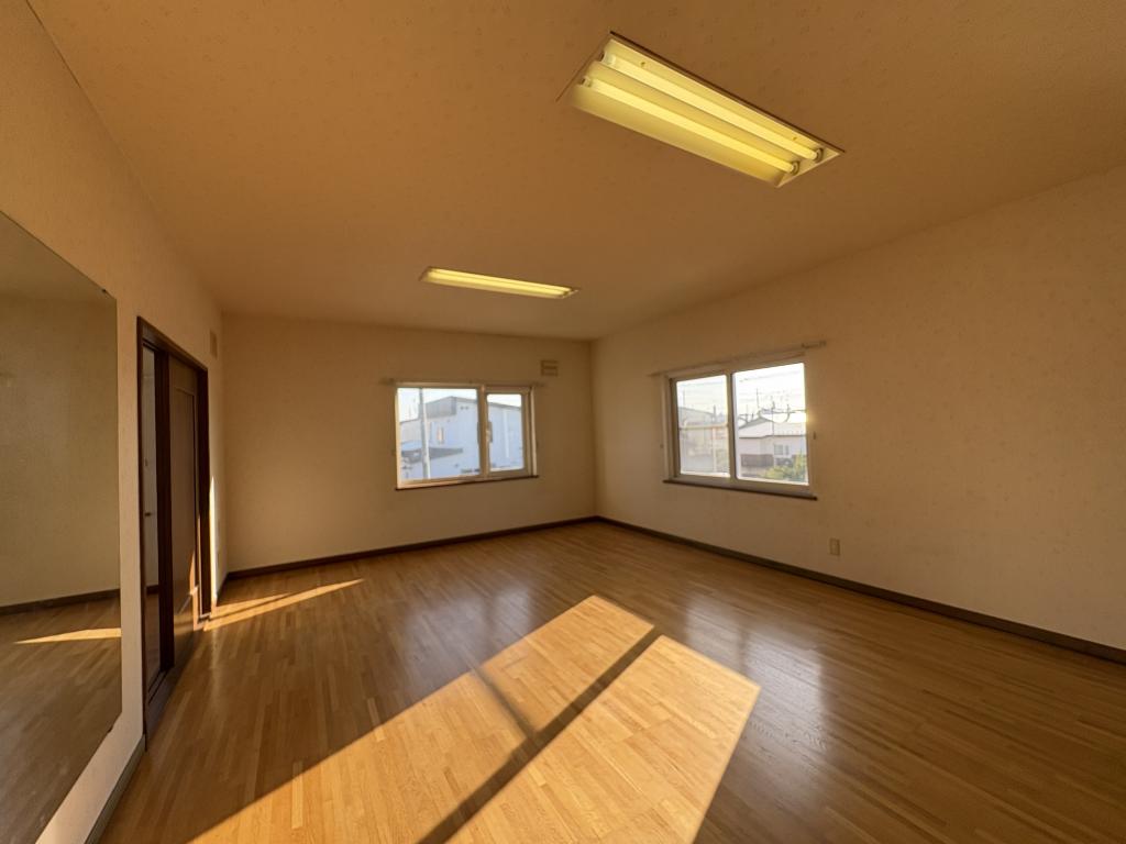 末広町３６８番　戸建て 内観