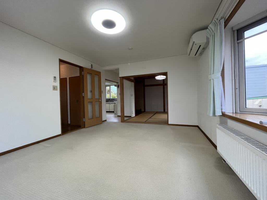 緑ヶ丘５丁目３１番　戸建て 内観