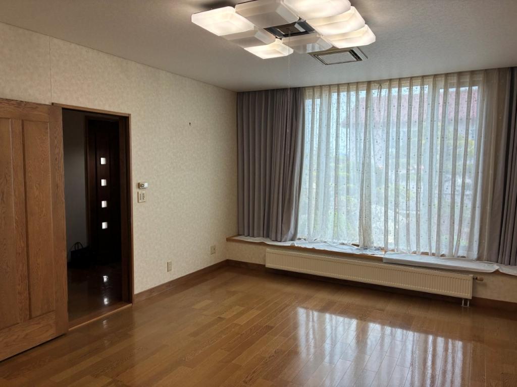 中古戸建　美山町南８丁目45番地38 内観
