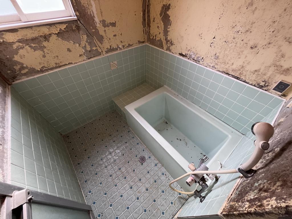 高栄西町３丁目１７８番　店舗付住居 内観