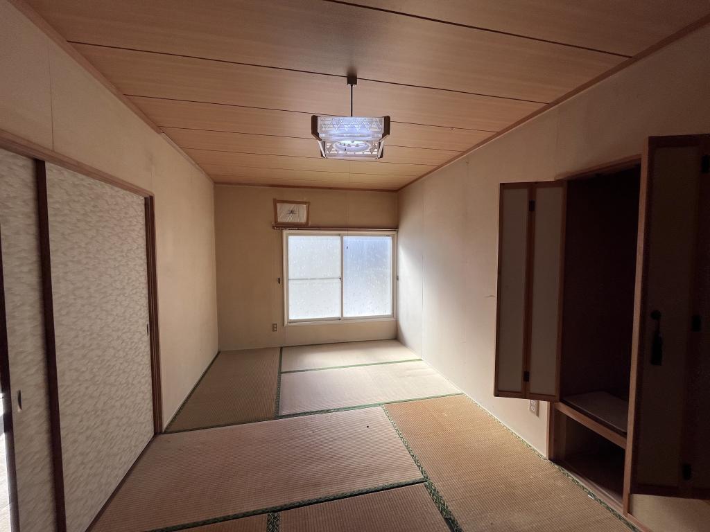 高栄西町３丁目１７８番　店舗付住居 内観