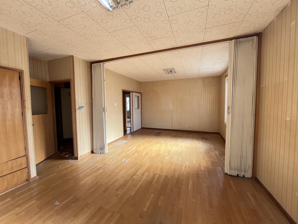 高栄西町３丁目１７８番　店舗付住居 内観