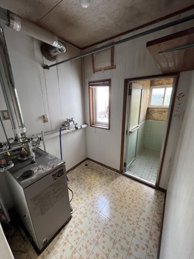 高栄西町３丁目１７８番　店舗付住居 内観