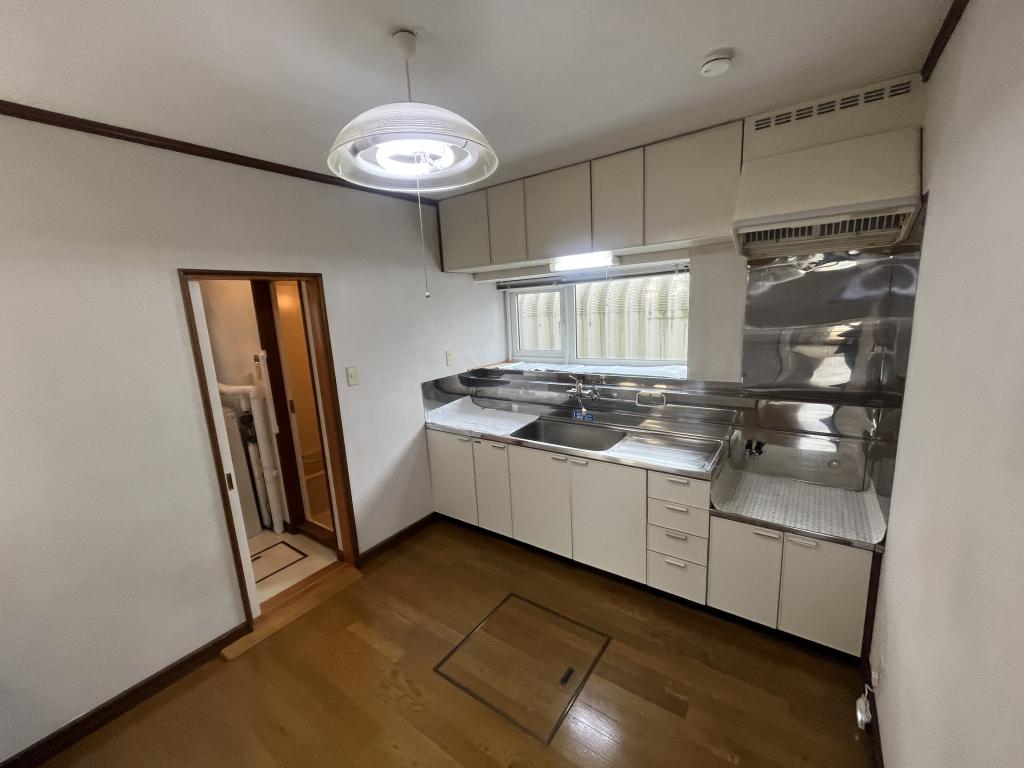 錦町１８０番　戸建て 内観