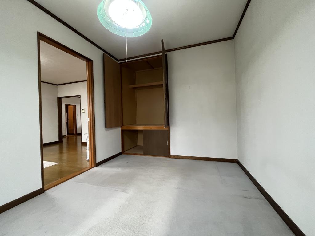 錦町１８０番　戸建て 内観