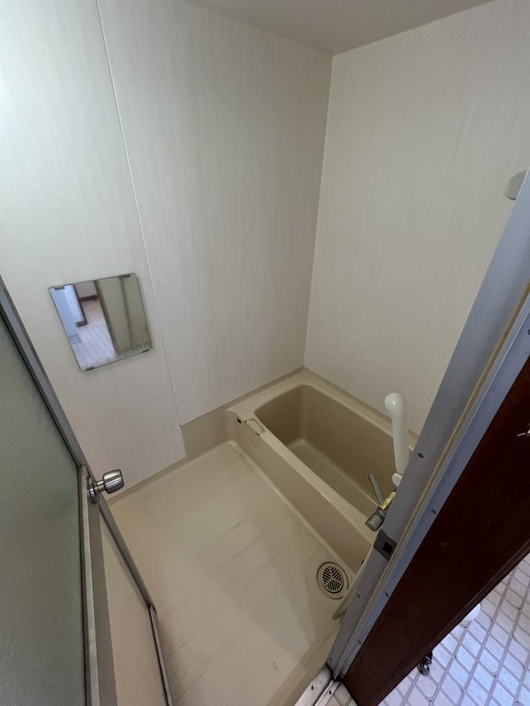 寿町４丁目４番　戸建て 内観