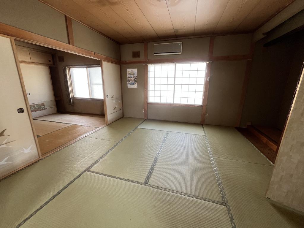 寿町４丁目４番　戸建て 内観