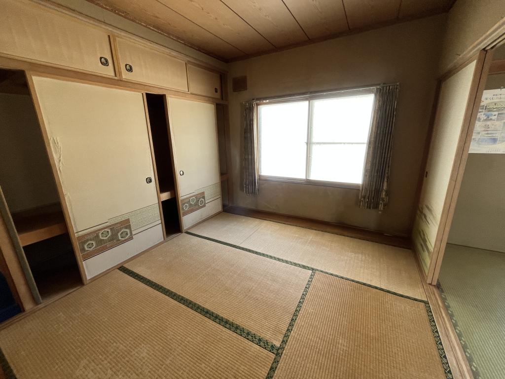 寿町４丁目４番　戸建て 内観