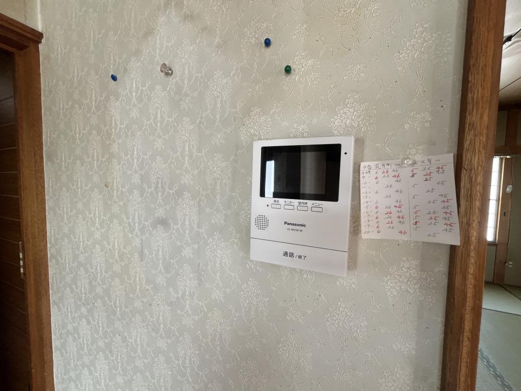 寿町４丁目４番　戸建て 内観