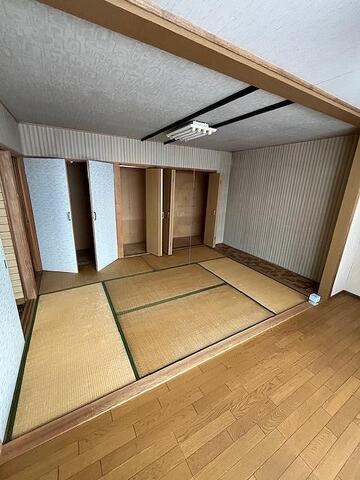 春光町２丁目１３９番　売家 内観