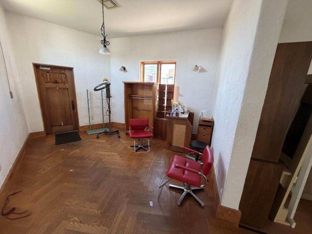 中古店舗付戸建　北斗町３丁目 内観