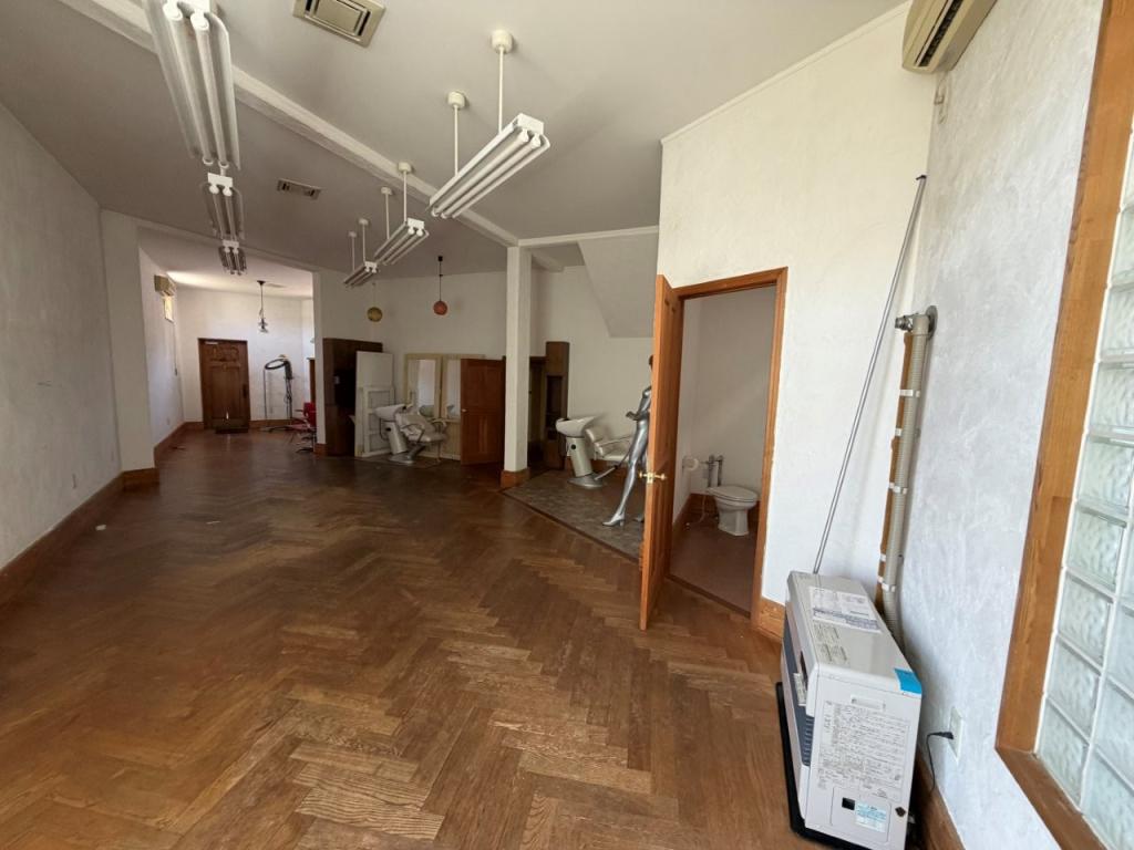 中古店舗付戸建　北斗町３丁目 内観