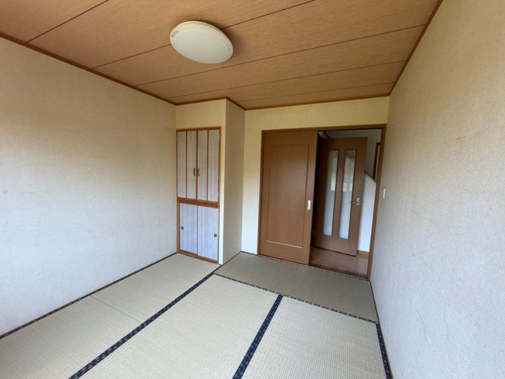 中古戸建　美芳町６丁目1番地11 内観