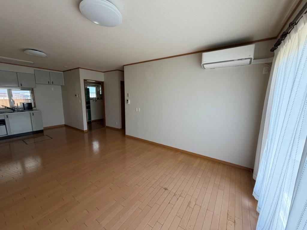 中古戸建　美芳町６丁目1番地11 内観