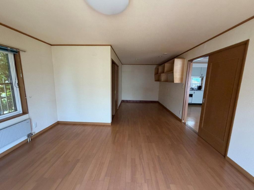 中古戸建　美芳町６丁目1番地11 内観