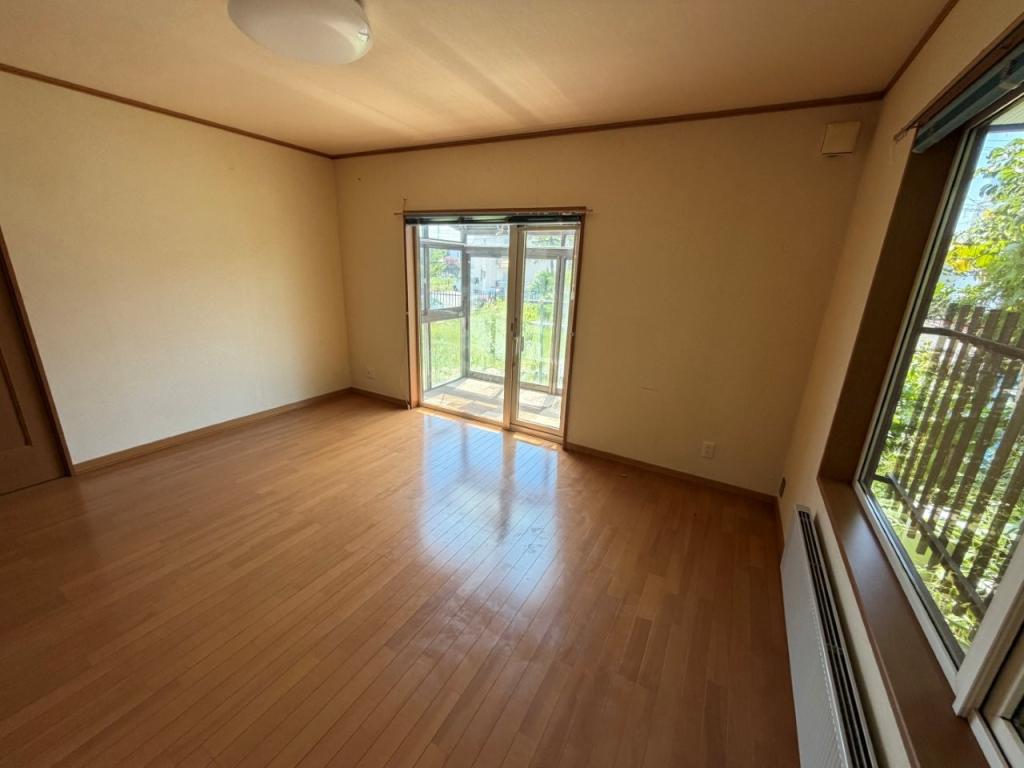中古戸建　美芳町６丁目1番地11 内観