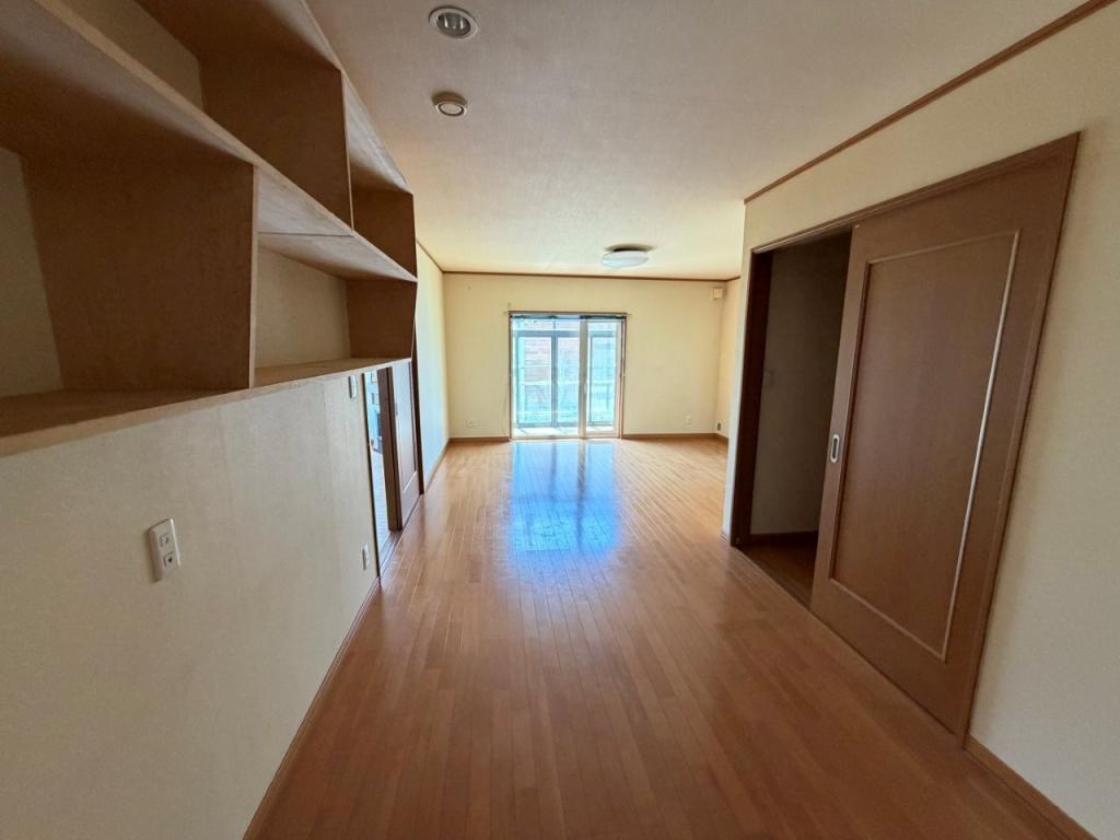 中古戸建　美芳町６丁目1番地11 内観