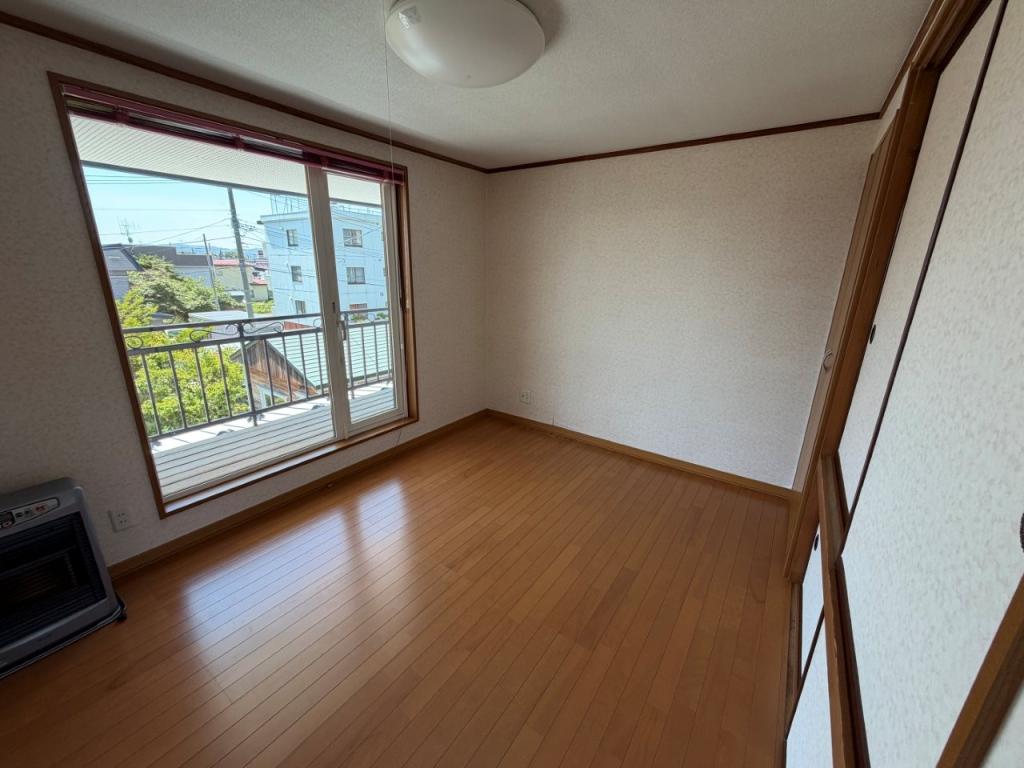 中古戸建　美芳町６丁目1番地11 内観