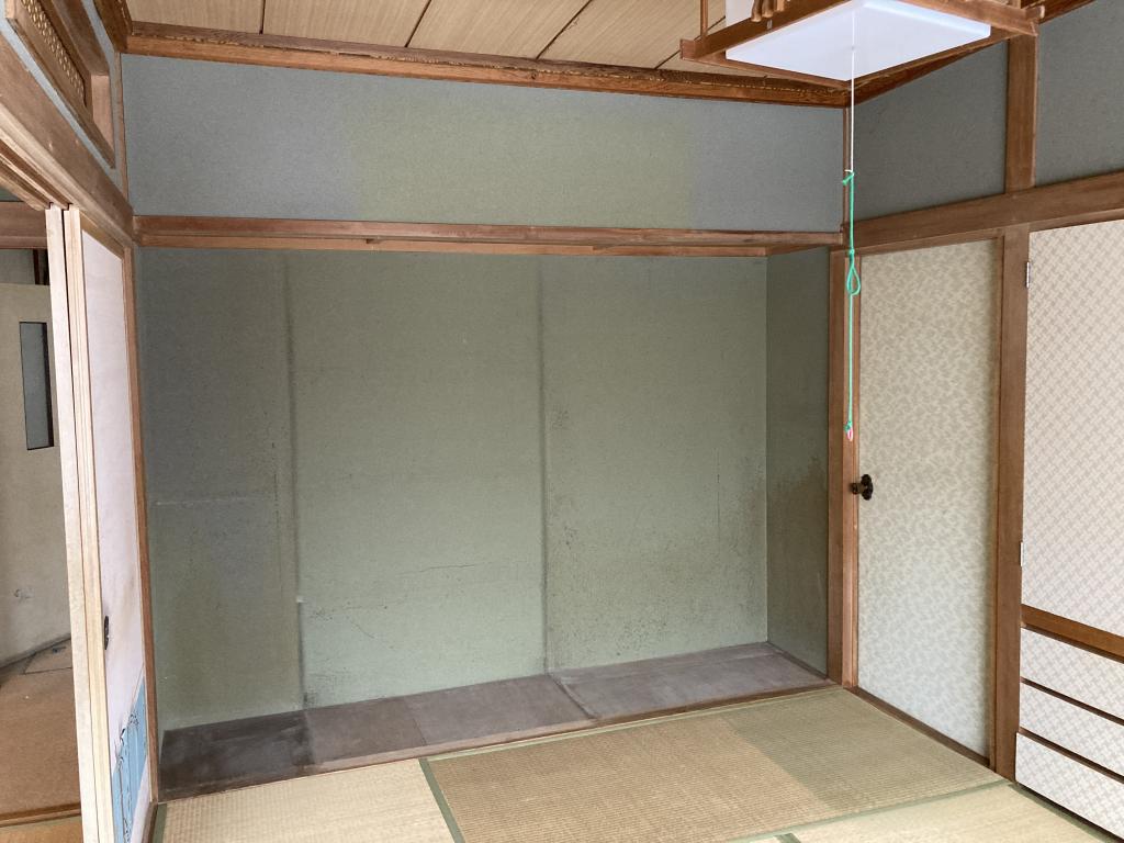 東三輪１丁目９１番　戸建て 内観