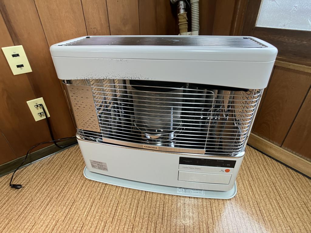 東陵町１０番　戸建て 内観