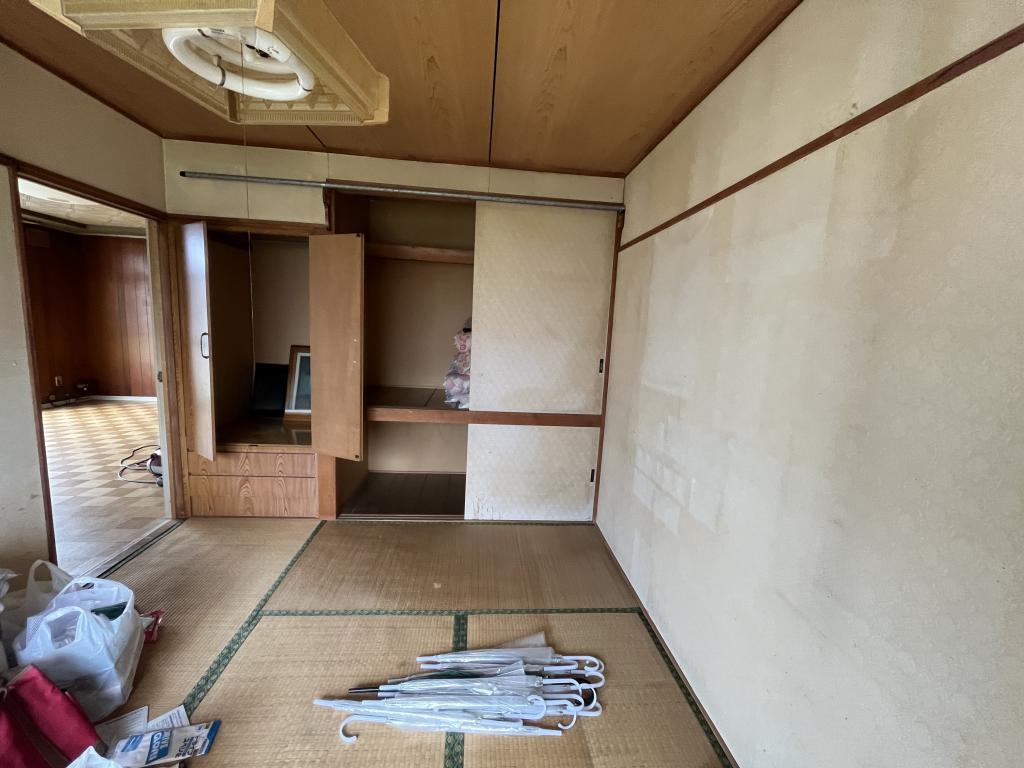 無加川町３９６番　戸建て 内観