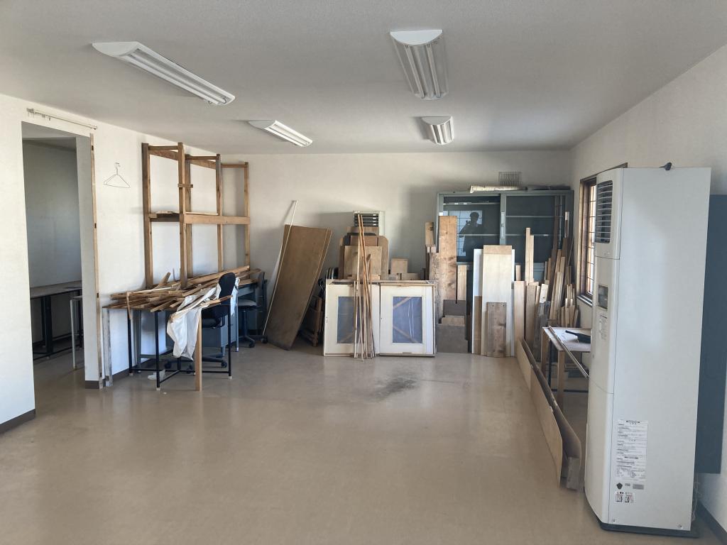 卸町２丁目１番　戸建て 内観