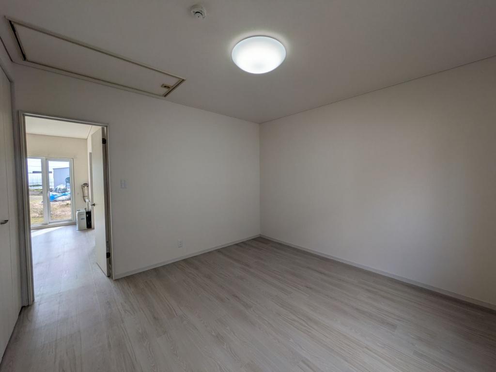 小泉３８９番　戸建て 内観
