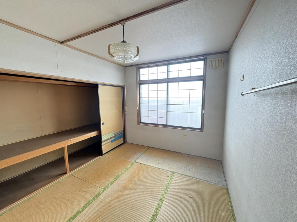 柏陽町５５７番　戸建て 内観