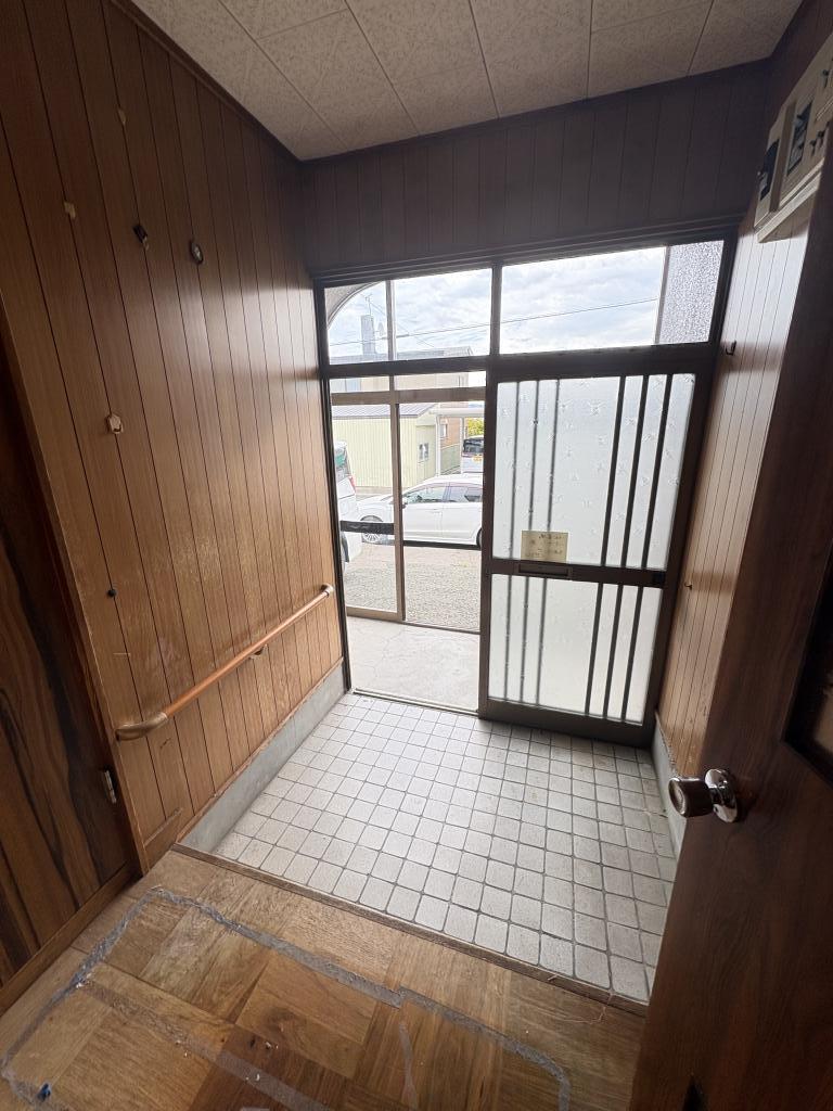 柏陽町５５７番　戸建て 内観