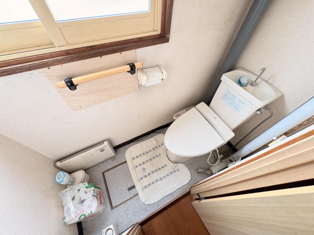 川東３４０番　戸建て 内観