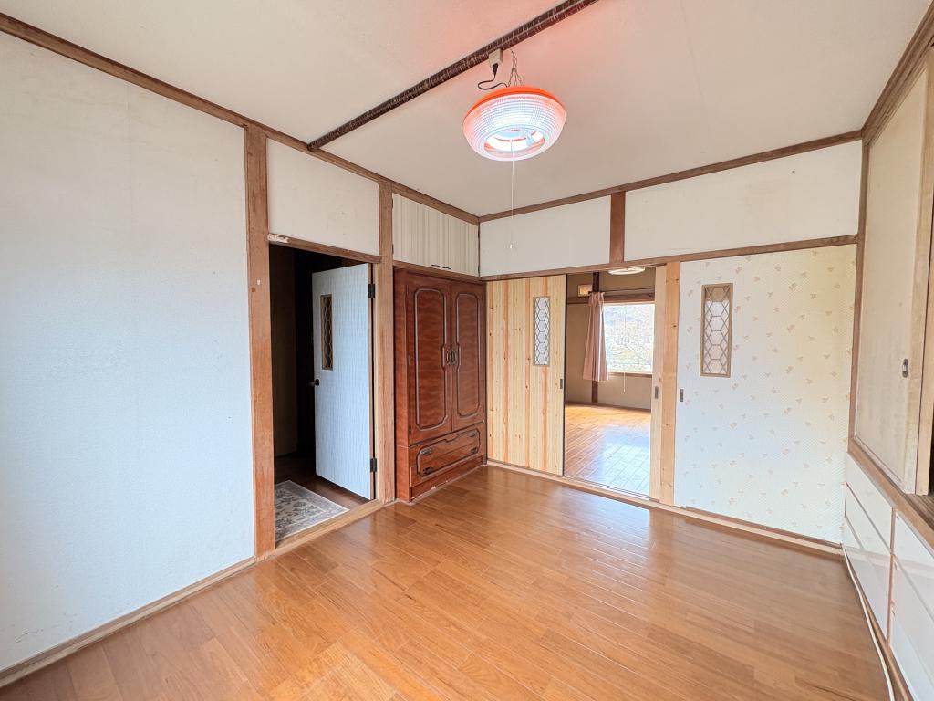 川東３４０番　戸建て 内観