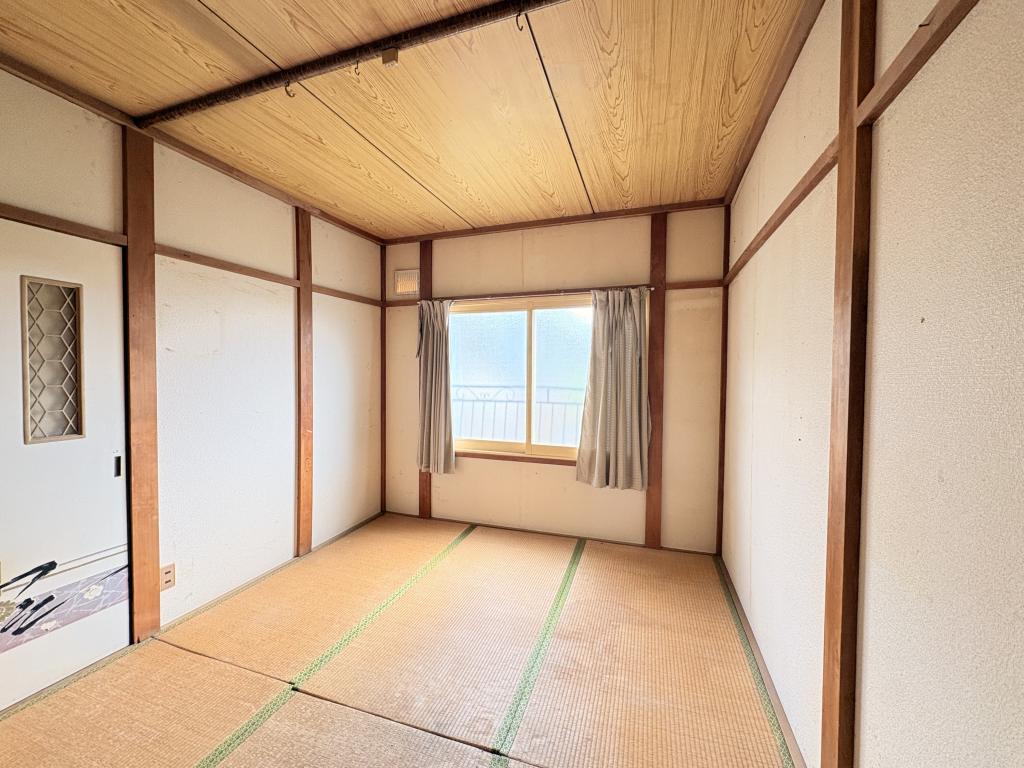 川東３４０番　戸建て 内観