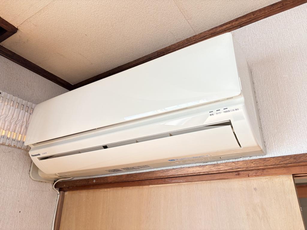 川東３４０番　戸建て 内観